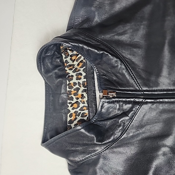 Pelle Studio Wilsons Leather Women's Black Leather Jacket Leopard Lining & Cuffs - Picture 3 of 14